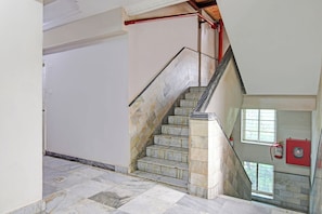 Lobby - Fabhotel Wellesley (Kolkata)