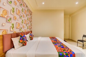 Egyptian cotton sheets, premium bedding, in-room safe, free WiFi - Fabhotel Relax Inn Executive (Pune)