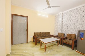 Lobby - Fabhotel Zen Stay (New Delhi)