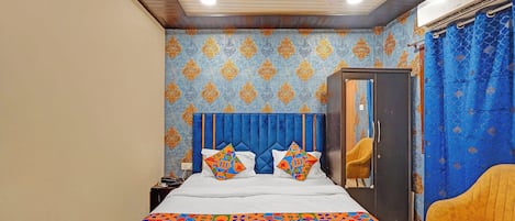 Deluxe Room | Egyptian cotton sheets, premium bedding, in-room safe, free WiFi