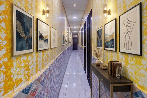 Fabhotel Om Residency