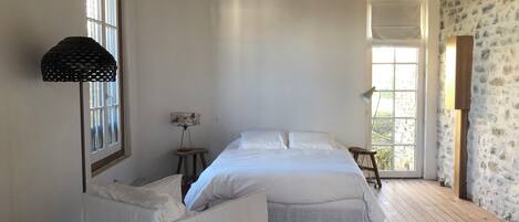 1 quarto, ferros/tábuas de passar roupa, Wi-Fi, roupa de cama