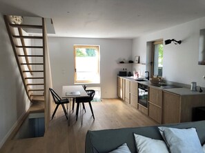 Interior - House for rent in the center of Biarritz with shaded terrace. (Biarritz)
