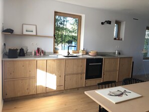 Private kitchen - House for rent in the center of Biarritz with shaded terrace. (Biarritz)