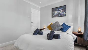 3 bedrooms, desk, free WiFi