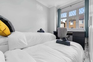 2 bedrooms, iron/ironing board, WiFi (free), bed sheets