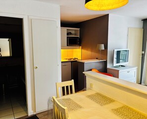 Unclassified image, 2 of 11, button - Vrbo Property (Arzon)