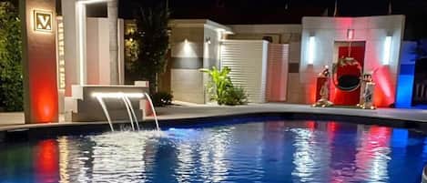 Seasonal outdoor pool, pool umbrellas, sun loungers