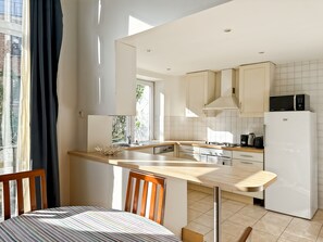 Unclassified image, 3 of 13, button - Prime Location Apartment   Châtelain  Saint-Gilles – Self checkin (Saint-Gilles)