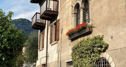Charming apartment with studio in the historic old customs house in Nago-Torbole.