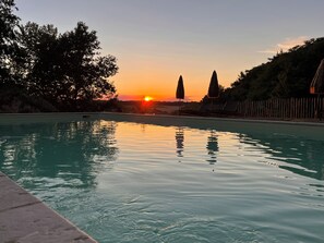 Unclassified image, 5 of 82, button - Vrbo Property (Saint-Créac)