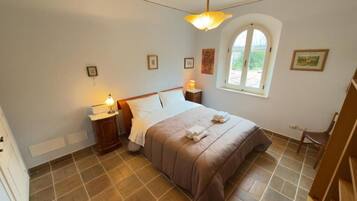 4 chambres, Wi-Fi gratuit, draps fournis