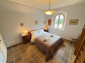 4 Schlafzimmer, kostenloses WLAN, Bettwäsche