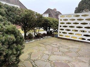Property grounds - Haus Kröger - Holiday home for up to 5 people, terrace, parking space, WLAN in (Wenningstedt-Braderup (Sylt))