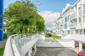Property grounds - Apartment in Zingst with swimming pool (Zingst)
