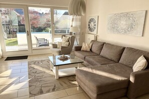 Smart TV - Apartment in Zingst with swimming pool (Zingst)