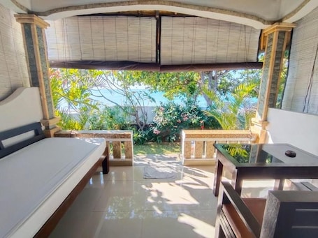 Junior Bungalow, Balcony, Sea View | Terrace/patio. Solaluna Beach Homestay