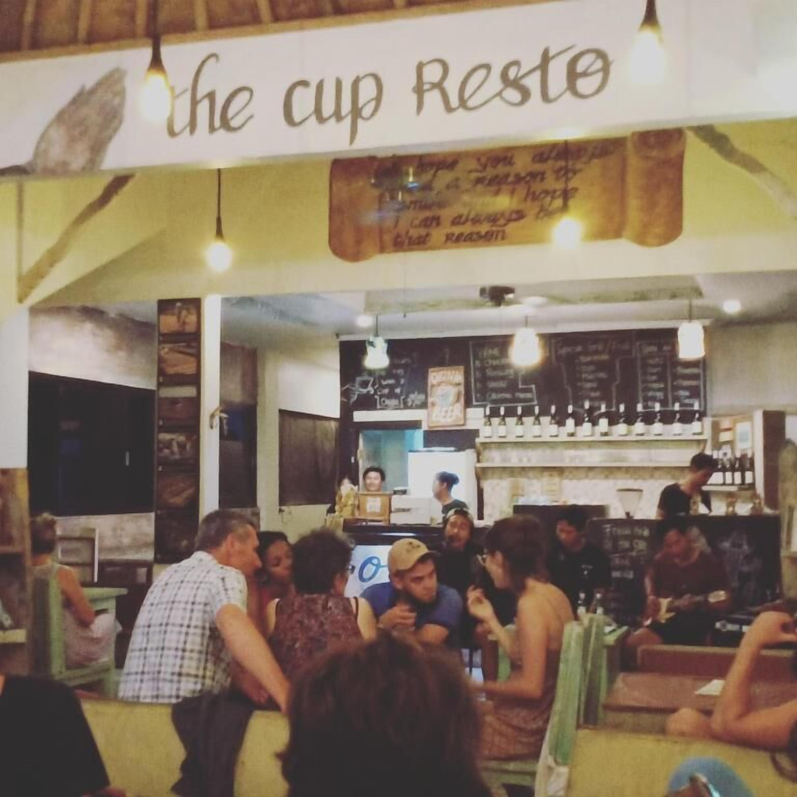 Bar (in der Unterkunft)