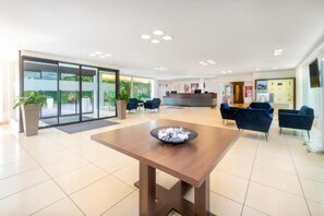 Nicht klassifiziertes Bild, 3 von 29, Schaltfläche