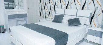 Sunset Private Villa offer a cozy comfortable rooms that suites for your needs.