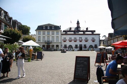 Belvilla Heiderhof Family Room