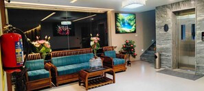 Unclassified image, 4 of 17, button - Yash Grand - Manis Grand (MVM Nagar)