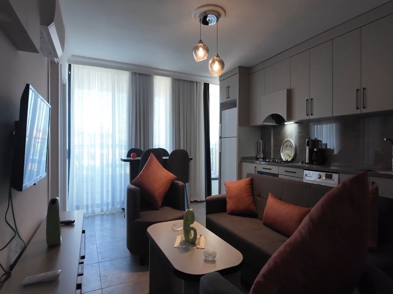 Comfort Suite, Balcony, Sea View | Living area