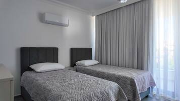 Comfort Suite, Balcony, Sea View