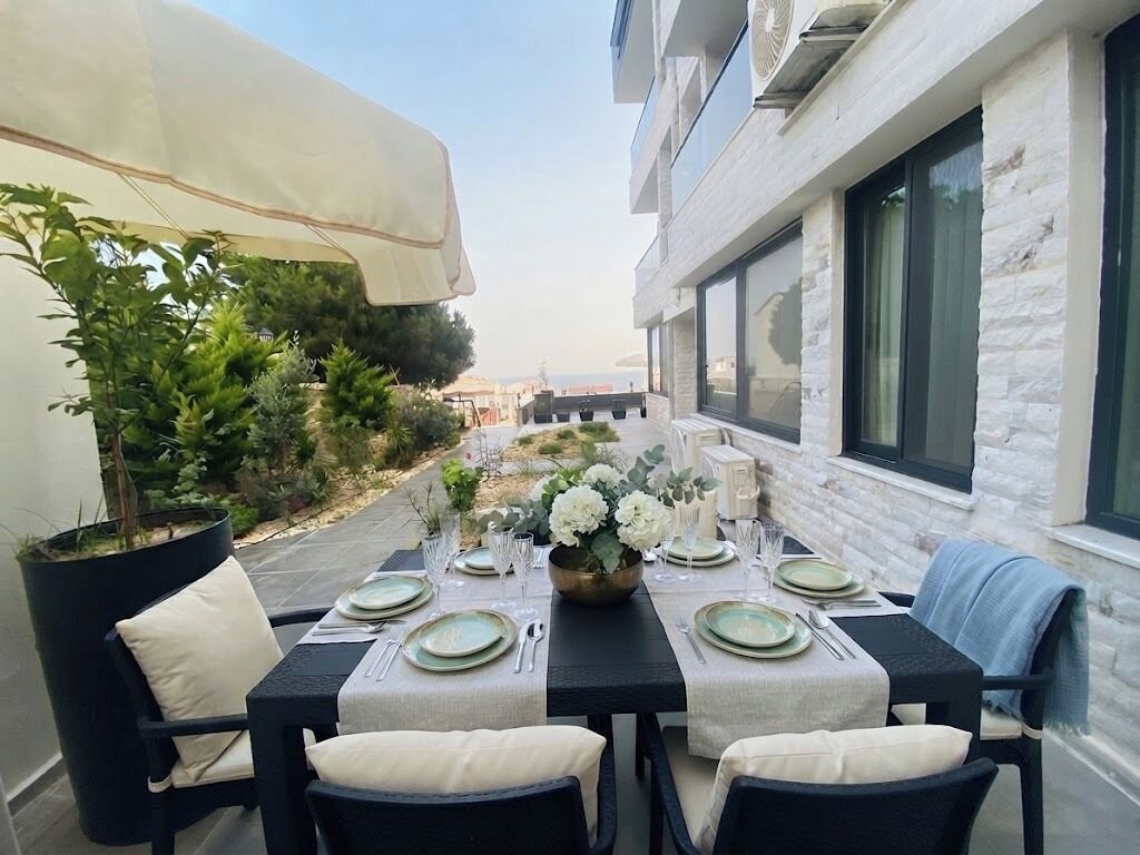 Grand Apartment, 2 Bedrooms, Non Smoking, Garden View | Terrace/patio