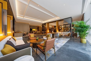 Bar (on property) - voco Beijing Temple of Heaven by IHG (Beijing)