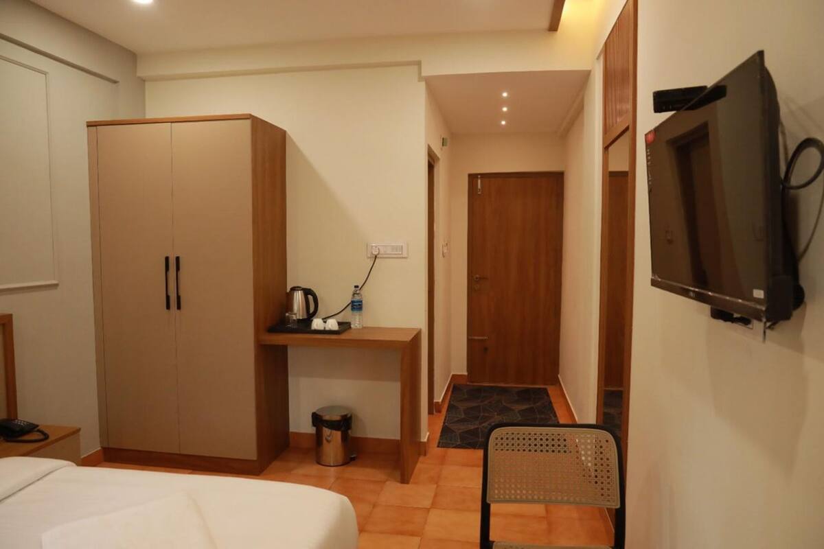 华丽双人房 | 办公桌、笔记本电脑工作区、免费 WiFi