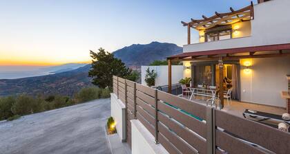 Saktouris Villa