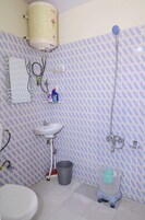 Ducha, cabezal de ducha tipo lluvia, pantuflas, bidet