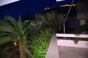 Property grounds - Green house studio/near Old town/Private terrace. (NAFPLIO)