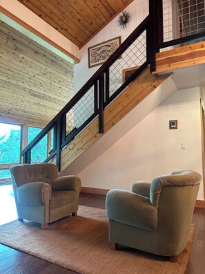 Unclassified image, 2 of 20, button - Rustic Luxury Cabin with Breathtaking Views (Haines)