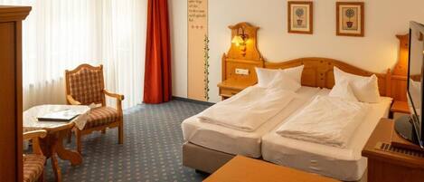 Comfort Double Room, Garden View | In-room safe, blackout curtains, free WiFi