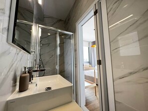Hair dryer, towels - Protaras Pearl-St Elias Views| Family Paradise (Paralimni)