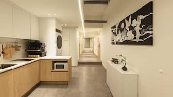 ๋ฏธ๋ ๋์ฅ๊ณ , ์ ์๋ ์ธ์ง, ์ฟกํ, ์กฐ๋ฆฌ ๋๊ตฌ/์ ์/์ฃผ๋ฐฉ ๊ธฐ๊ตฌ