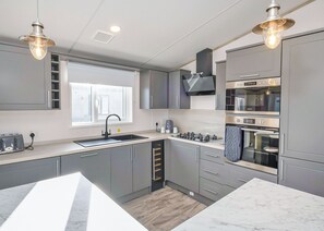 Fridge, oven, stovetop, toaster