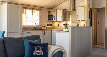 Exclusive 2 Bed (Pet)