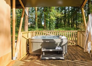 Luokittelematon kuva, 5 kautta 25, painike