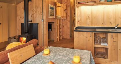 2 bedroom accommodation in Hayle