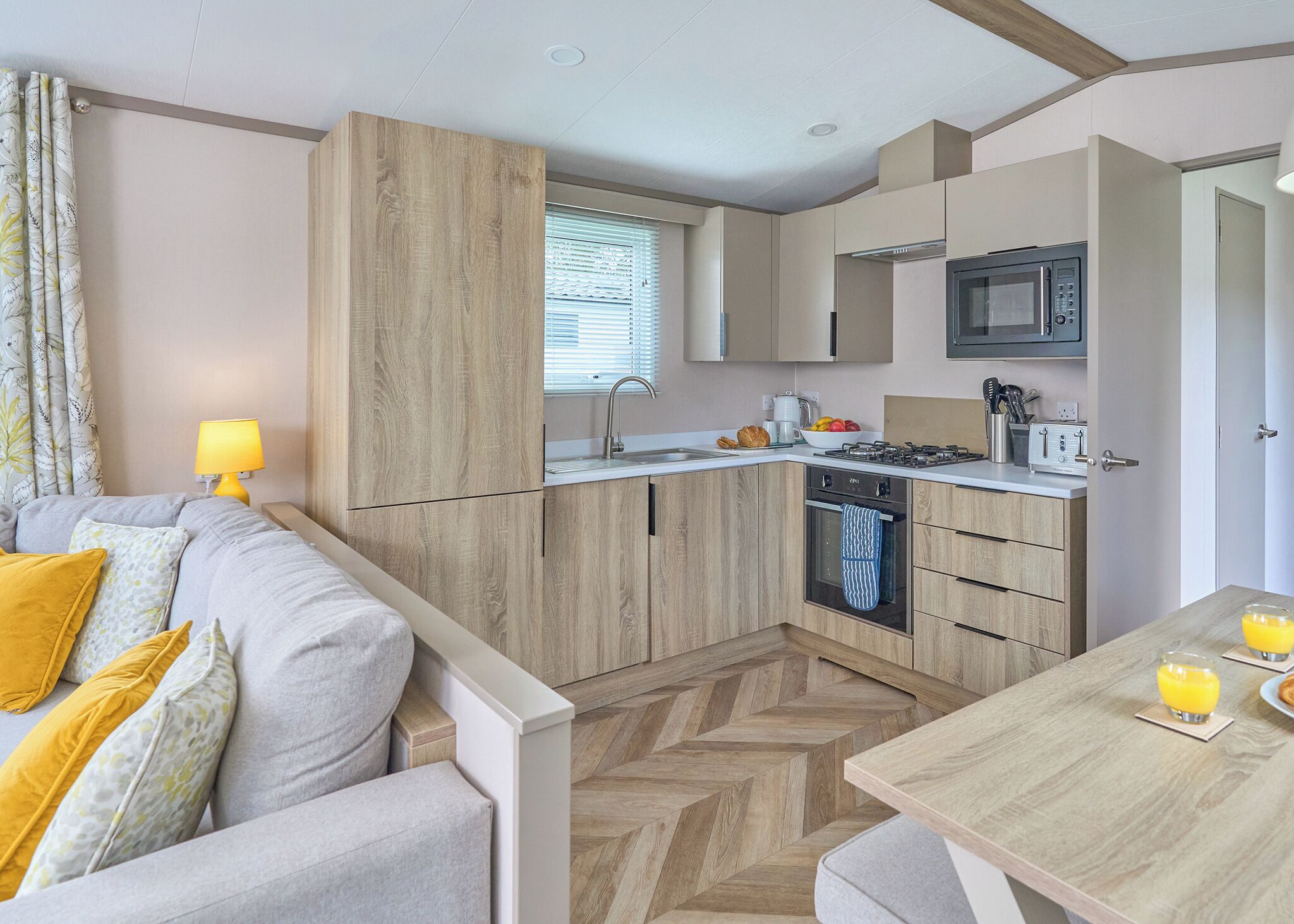 Fridge, oven, stovetop, toaster