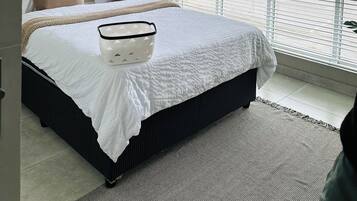 2 dormitorios, tabla de planchar con plancha, wifi gratis y ropa de cama