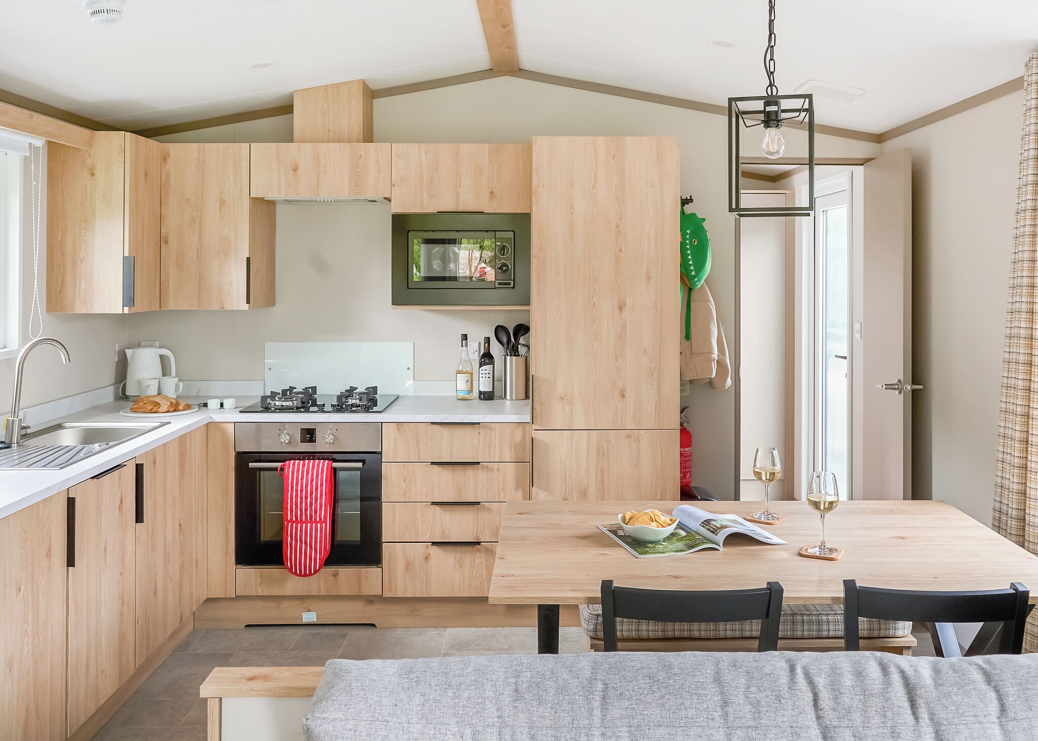 Fridge, oven, stovetop, toaster