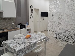 Immagine non classificata, 2 di 8, pulsante