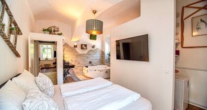 Ap9210 - The Base - Exclusive apartment for families and couples