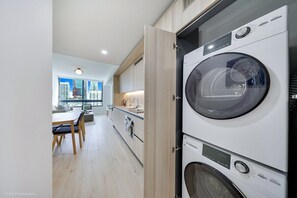 Interior - 225 DISTRICT LUXURY APARTMENT DOWNTOWN (MIAMI)