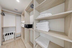 Interior - 225 DISTRICT LUXURY APARTMENT DOWNTOWN (MIAMI)