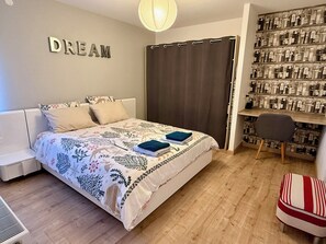 1 Schlafzimmer, Schreibtisch, Bügeleisen/Bügelbrett, kostenloses WLAN
